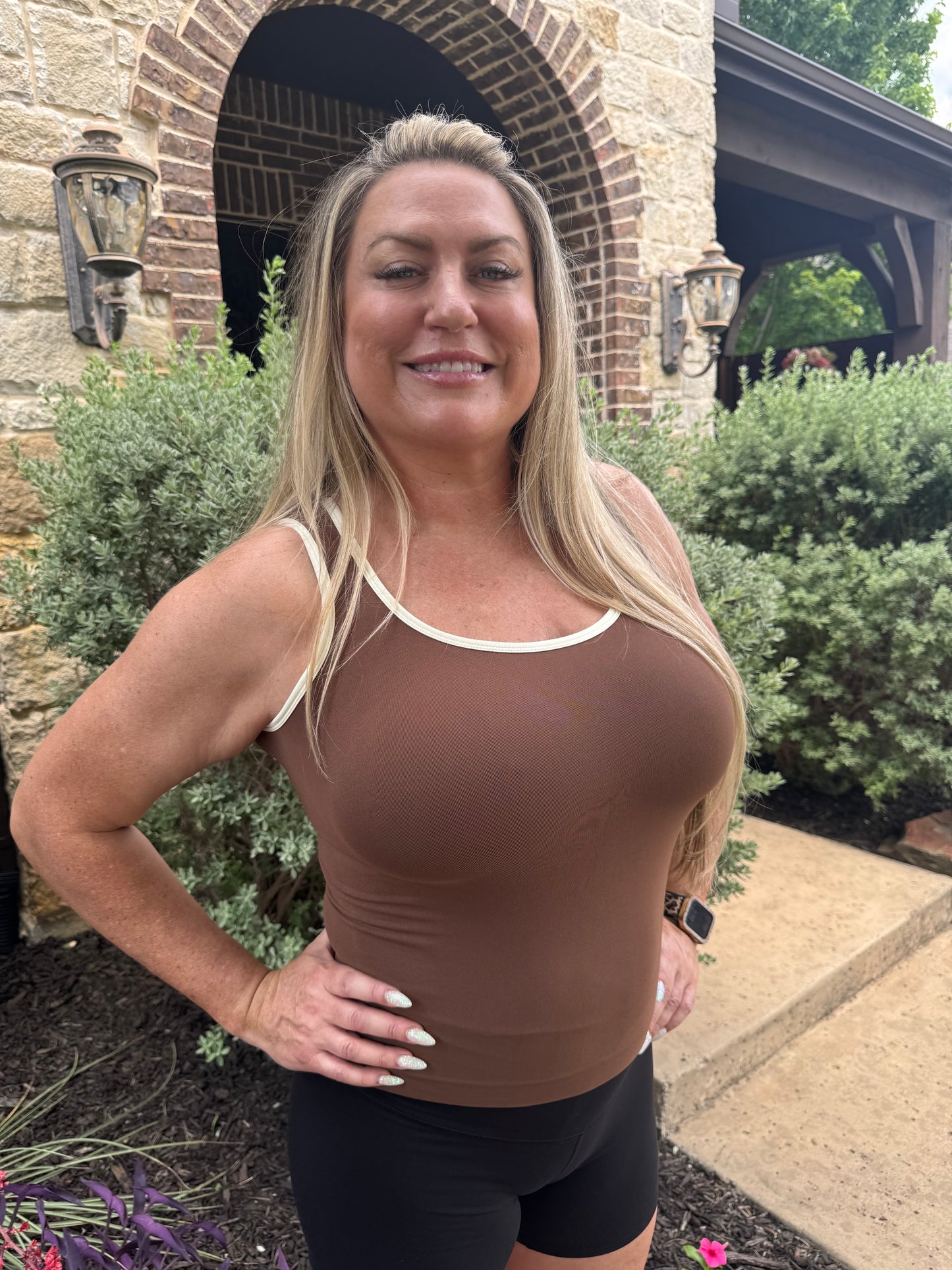 Brown Fitted Tank Top with Contrast Trim