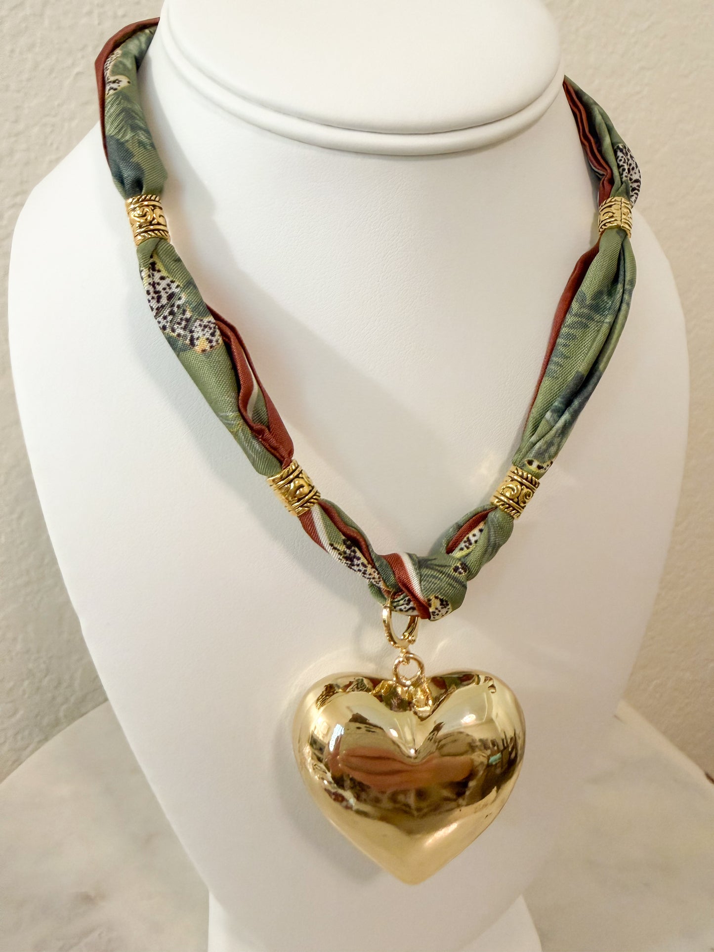 Green Leopard Scarf Necklace with Gold Heart Pendant
