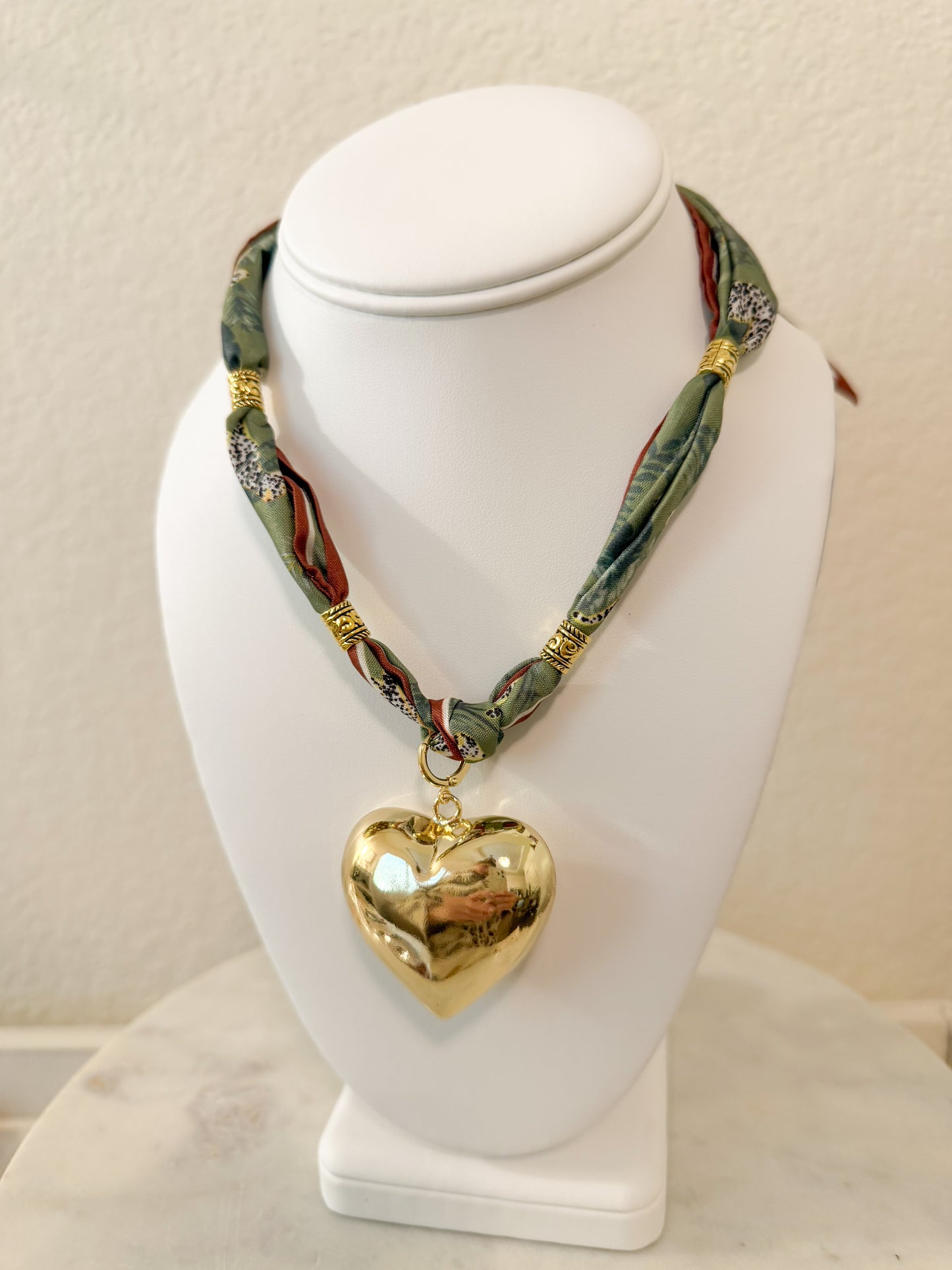 Green Leopard Scarf Necklace with Gold Heart Pendant