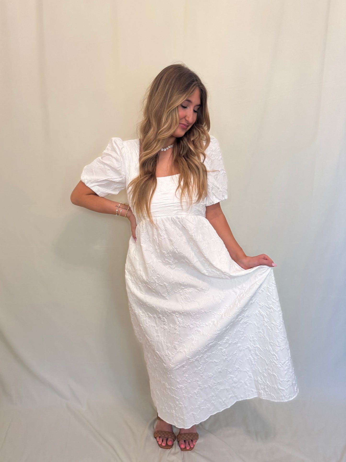 Elegant White Bow-Back Maxi Dress